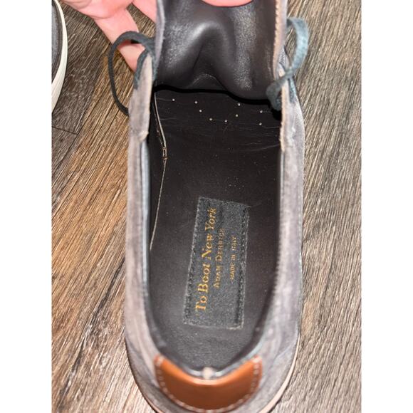 To Boot New York ADAM DERRICK size 10
Fleetwood Grey Suede casual shoe - Picture 9 of 13